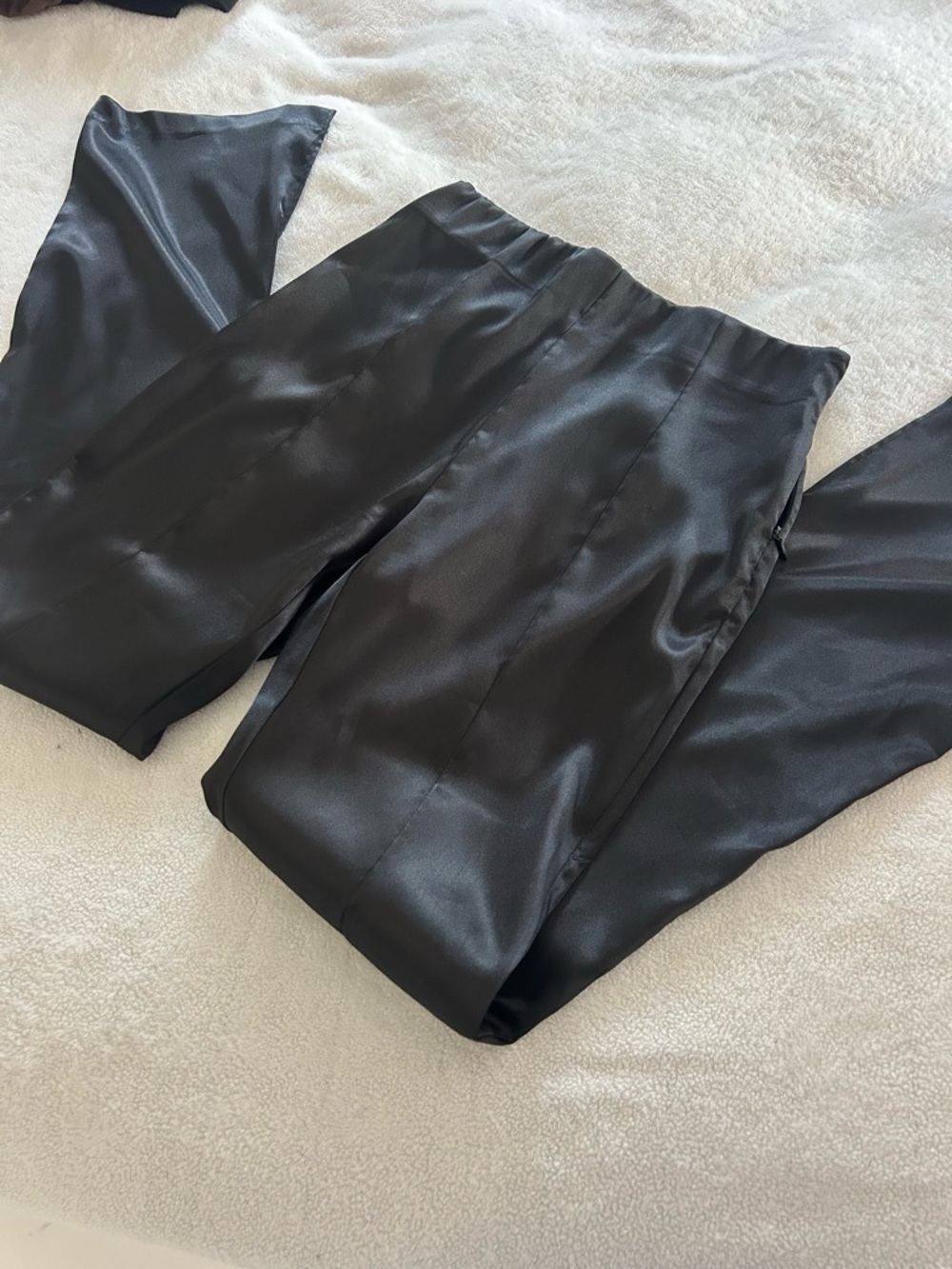 Mustard Seed flare leg stretch silky pants